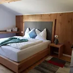 Land- Und Apartmenthaus Kapelln *