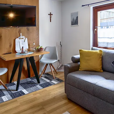 Land- Und Apartmenthaus Kapelln شقة *