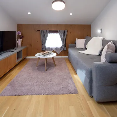 Land- Und Apartmenthaus Kapelln شقة *