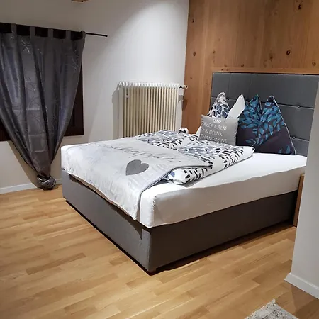 Land- Und Apartmenthaus Kapelln فيبربرن